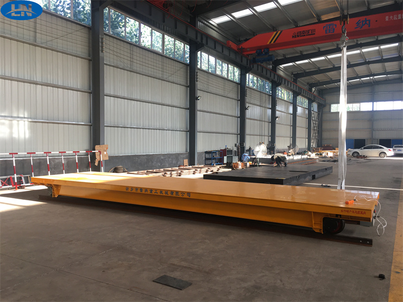 ব্যাটারি অপারেটিং রেল ট্রলি