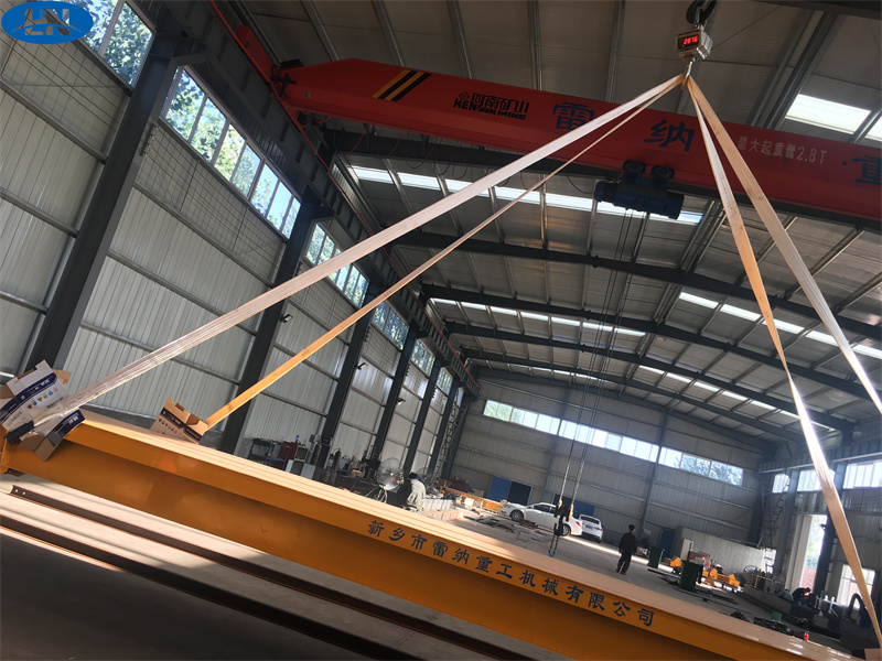 ব্যাটারি অপারেটিং রেল ট্রলি