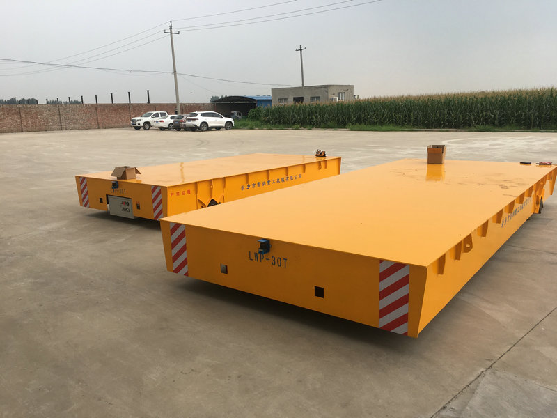 30 টন খনির ট্র্যাকহীন যানবাহন