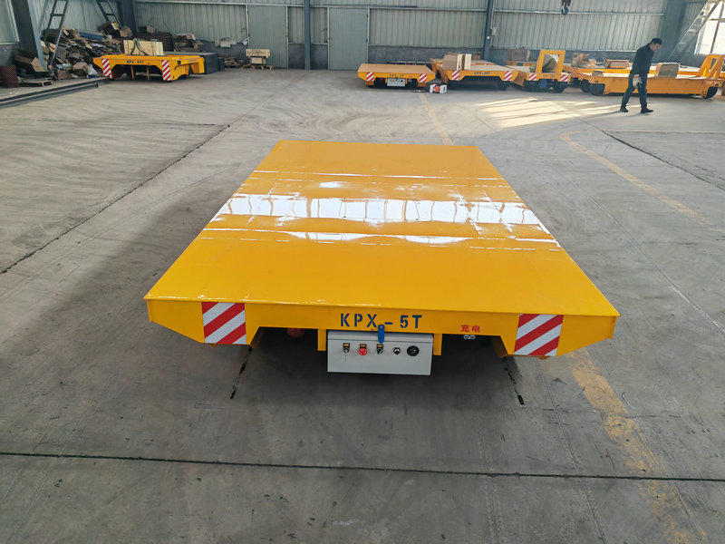 5 টন খনির ট্র্যাকহীন স্থানান্তর যানবাহন