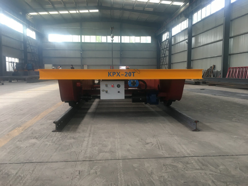 ২০ টন রেল পরিবহন গাড়ি