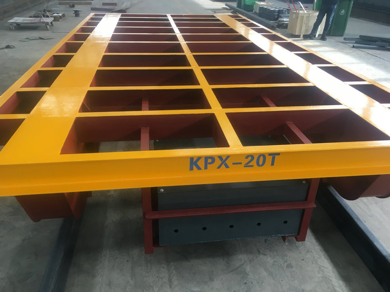 ২০ টন রেল পরিবহন গাড়ি